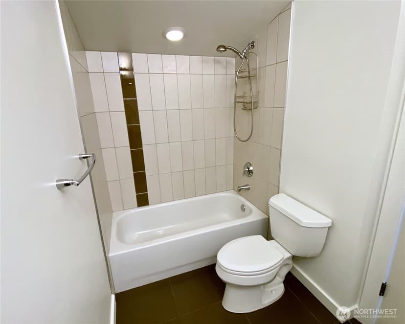 Property photo for 662 NE 40th Street, Seattle photo 8