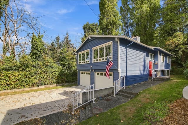 Property photo for 9526 4th Avenue NE, Seattle photo 2