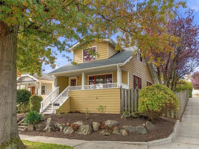Property photo for 4237 2nd Avenue NE, Seattle