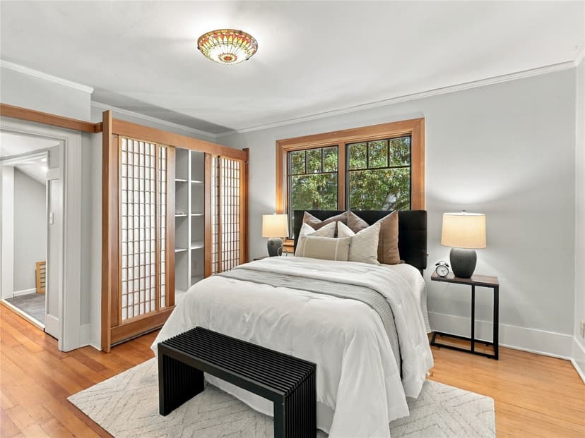 Property photo for 4237 2nd Avenue NE, Seattle photo 16