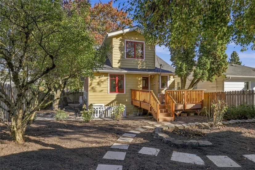 Property photo for 4237 2nd Avenue NE, Seattle photo 31