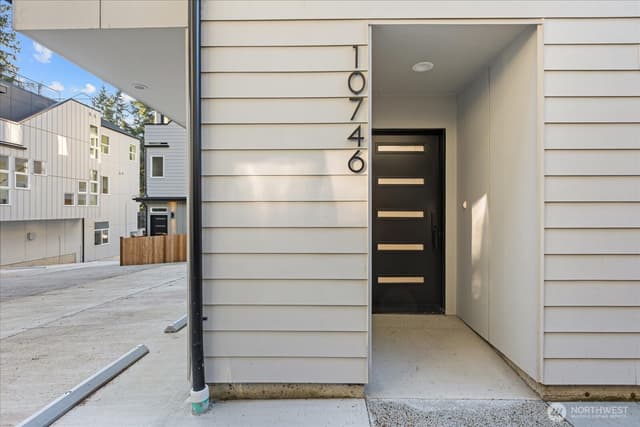 Property photo for 10746 Interlake Avenue N, Seattle