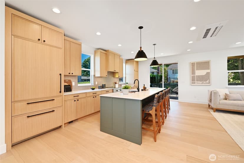 Property photo for 3111 W Mansell Street, Seattle photo 11