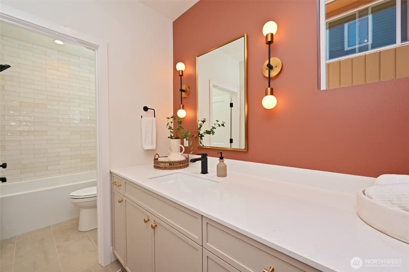 Property photo for 3111 W Mansell Street, Seattle photo 31
