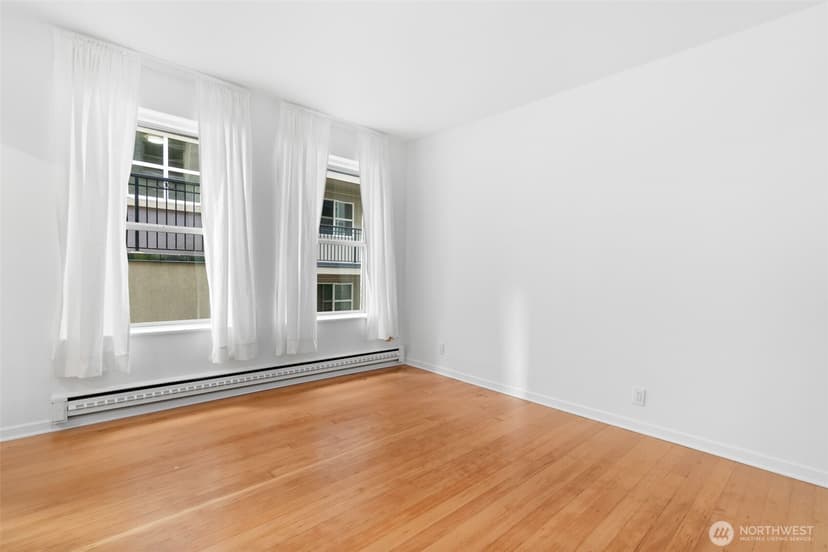 Property photo for 7 Harrison Street #26, Seattle photo 17