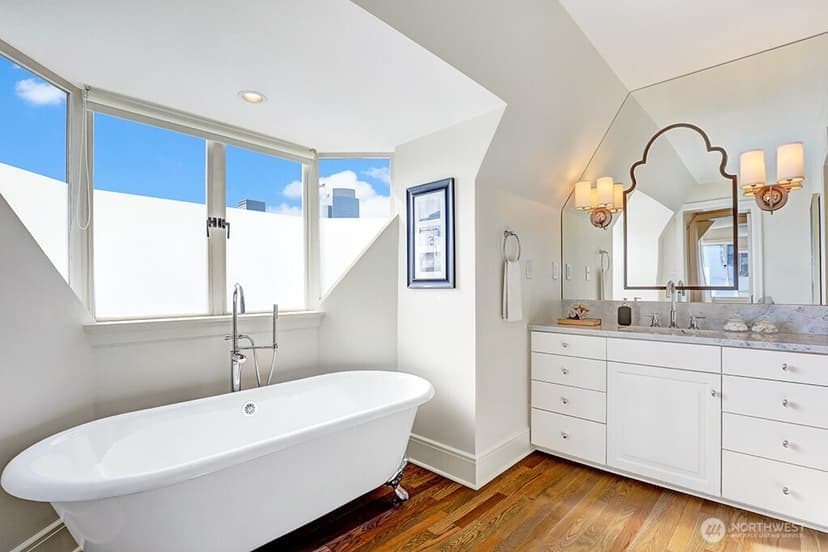 Property photo for 1017 Minor Avenue #1403, Seattle photo 11
