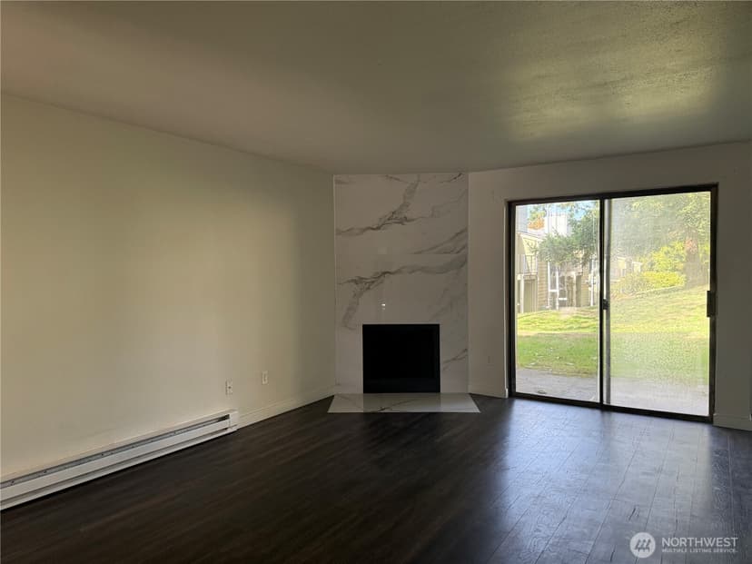 Property photo for 2020 Grant Avenue S #J102, Renton photo 3