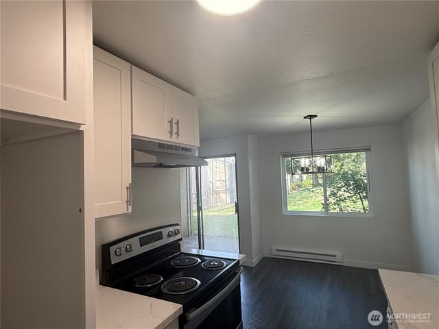 Property photo for 2020 Grant Avenue S #J102, Renton photo 5
