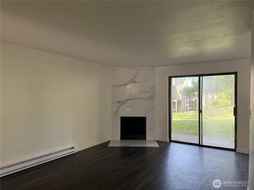 Property photo for 2020 Grant Avenue S #J102, Renton photo 7