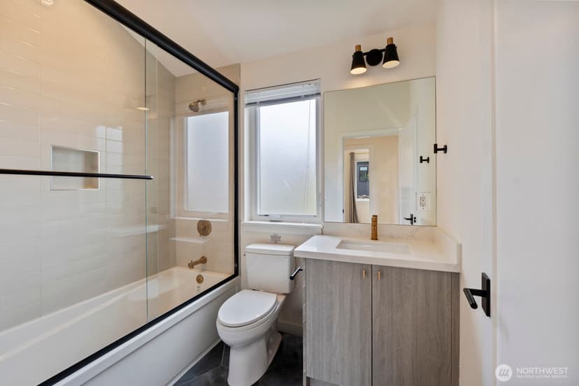 Property photo for 7507 Latona Avenue NE, Seattle photo 27