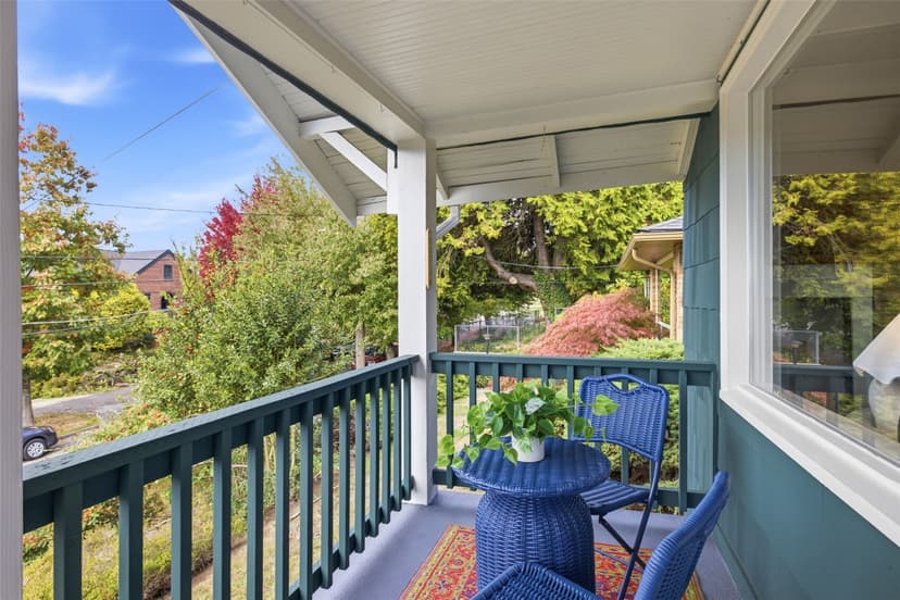 Property photo for 2316 29th Avenue S, Seattle photo 3