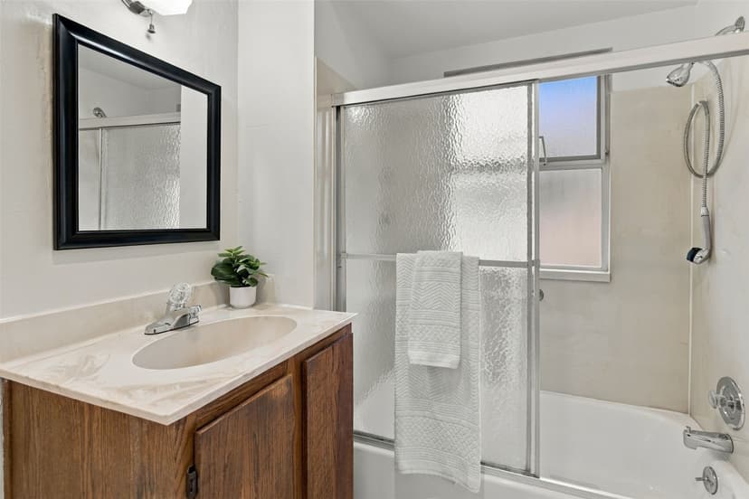 Property photo for 2316 29th Avenue S, Seattle photo 27