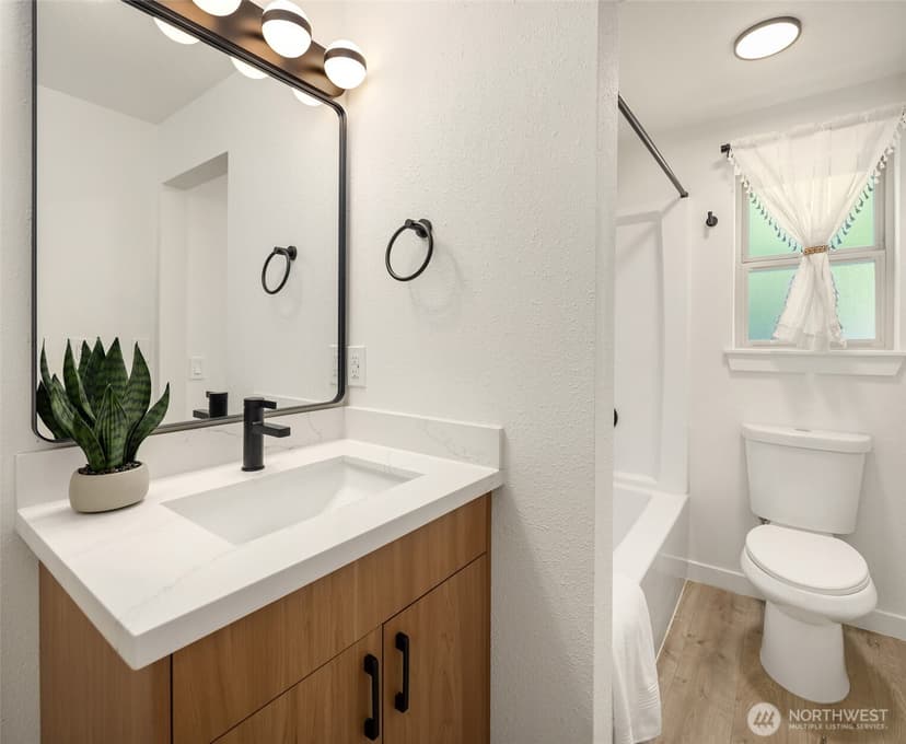 Property photo for 509 Avenue A #C, Snohomish photo 10