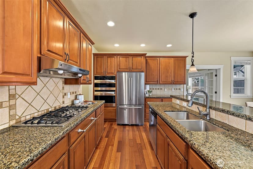 Property photo for 24322 109th Place SE, Kent photo 16