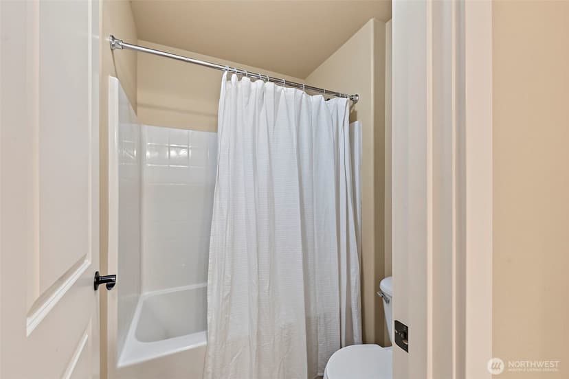 Property photo for 24322 109th Place SE, Kent photo 26