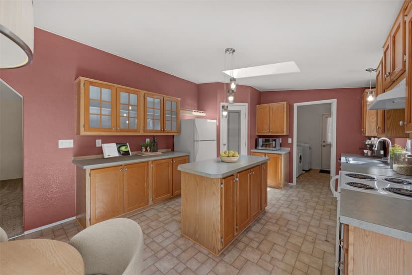 Property photo for 1424 129th Street SE, Everett photo 12