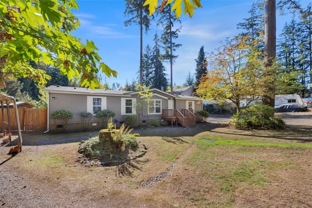 Property photo for 1424 129th Street SE, Everett photo 3