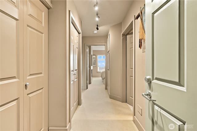 Property photo for 123 Queen Anne Avenue N #408, Seattle photo 3