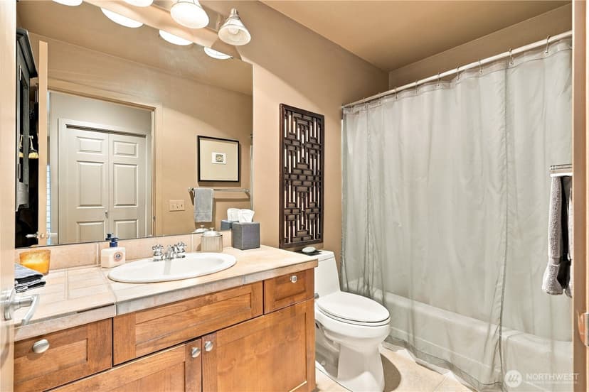 Property photo for 123 Queen Anne Avenue N #408, Seattle photo 15