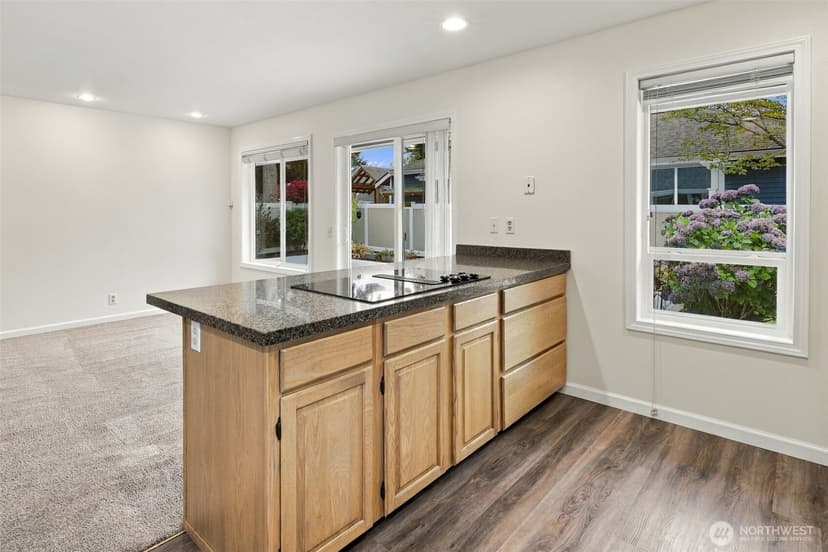 Property photo for 3406 202nd Street SW, Lynnwood photo 19