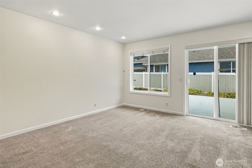 Property photo for 3406 202nd Street SW, Lynnwood photo 13