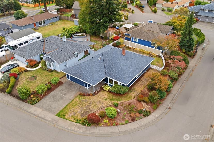 Property photo for 3406 202nd Street SW, Lynnwood photo 2