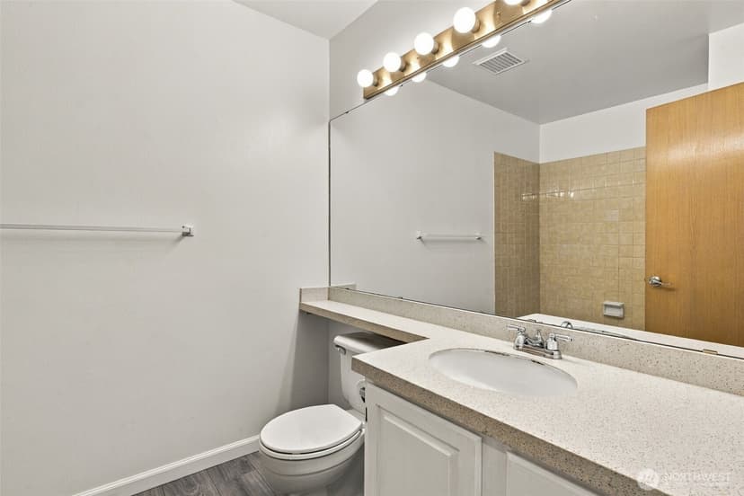 Property photo for 3406 202nd Street SW, Lynnwood photo 31