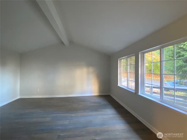 Property photo for 7100 Lincoln Parkway SW, Seattle photo 2