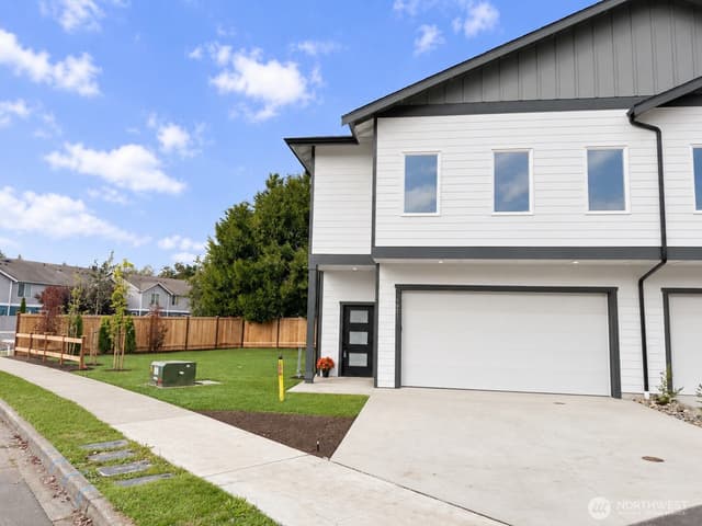 Property photo for 7921 Jensen Farm Ln, Arlington