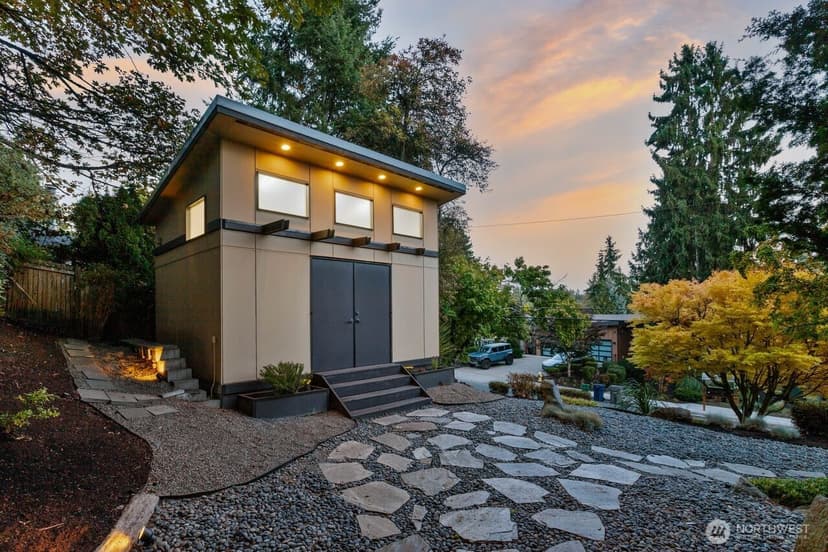 Property photo for 1313 4th Street, Kirkland photo 33