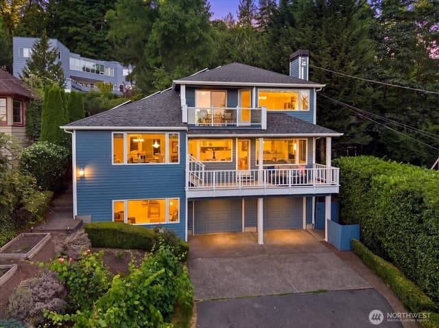Property photo for 9009 45th Avenue NE, Seattle photo 2