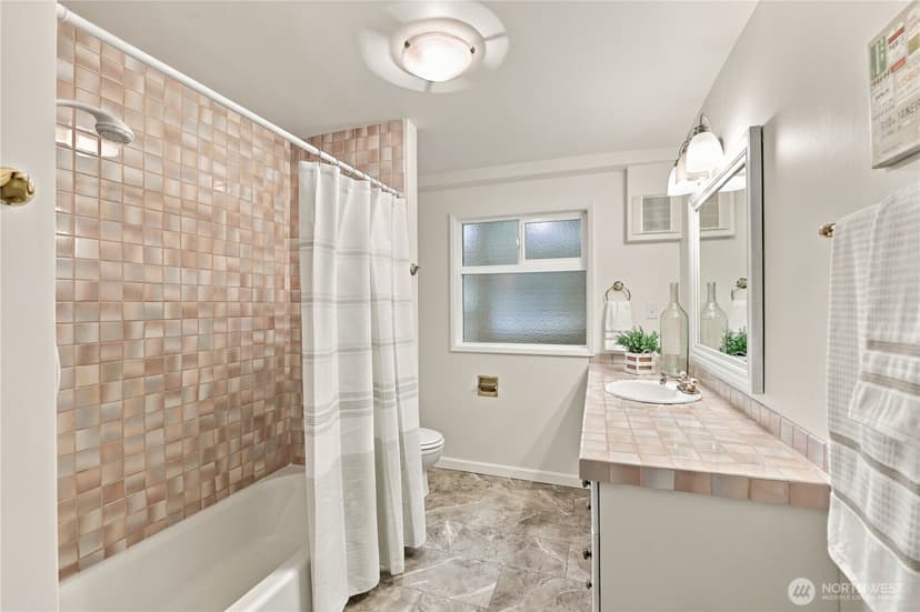 Property photo for 8515 27th Avenue NE, Seattle photo 28