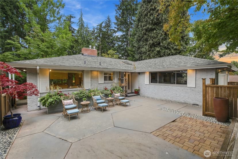 Property photo for 8515 27th Avenue NE, Seattle photo 2