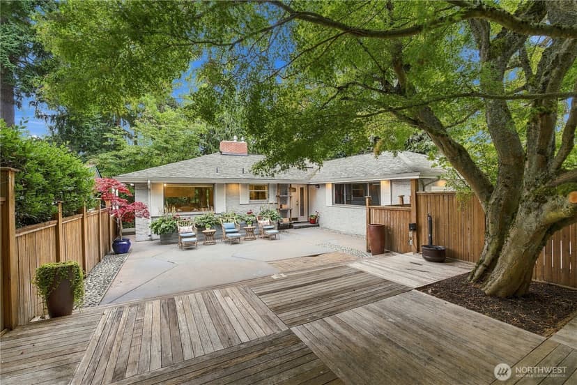 Property photo for 8515 27th Avenue NE, Seattle photo 33