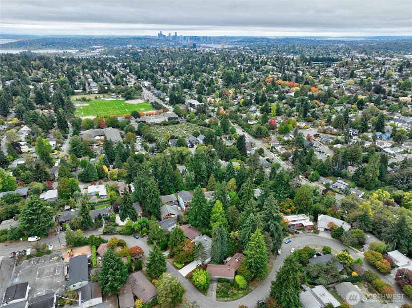 Property photo for 8515 27th Avenue NE, Seattle photo 35