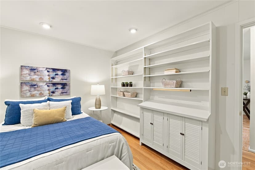 Property photo for 8515 27th Avenue NE, Seattle photo 16