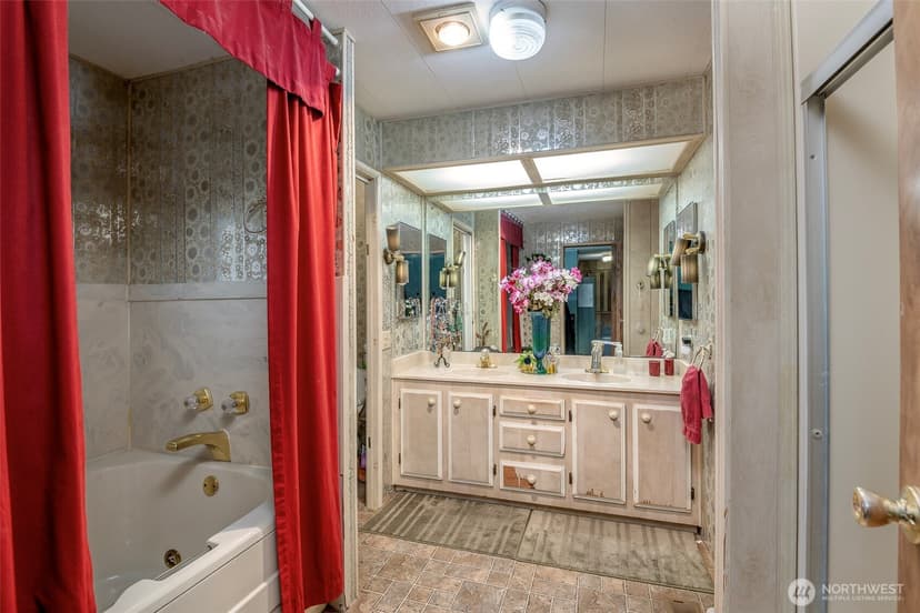 Property photo for 201 Union Avenue SE #184, Renton photo 21