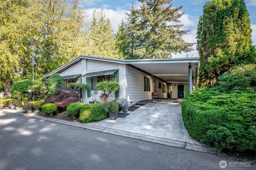 Property photo for 201 Union Avenue SE #184, Renton photo 2