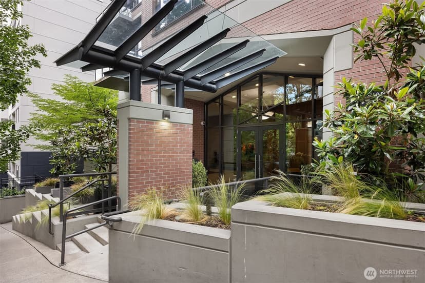 Property photo for 1420 Terry Avenue #OU, Seattle photo 2