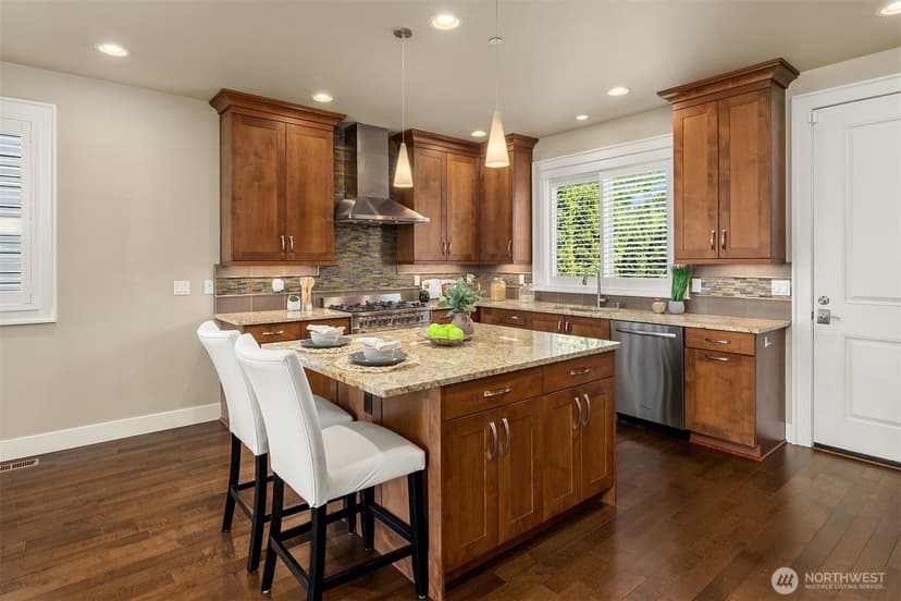 Property photo for 20 6th Street, Kirkland photo 11