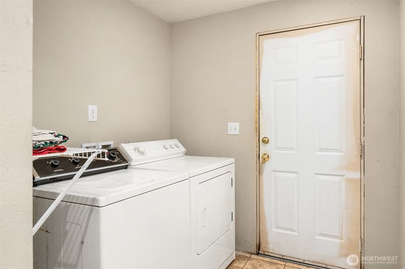 Property photo for 14048 75th Avenue NE, Kirkland photo 16