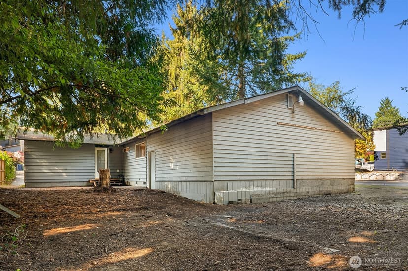 Property photo for 14048 75th Avenue NE, Kirkland photo 18