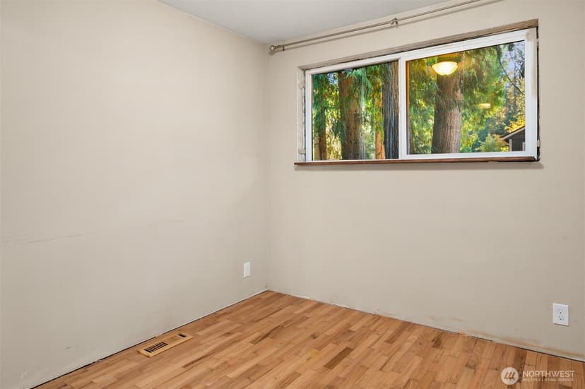 Property photo for 14048 75th Avenue NE, Kirkland photo 15