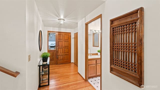 Property photo for 24243 SE 43RD Court, Sammamish photo 4