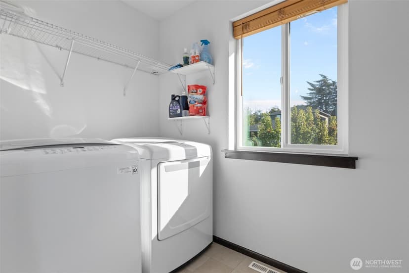 Property photo for 2744 S 120th Place, Burien photo 21