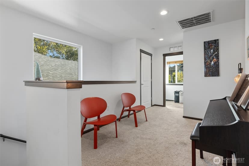 Property photo for 2744 S 120th Place, Burien photo 16