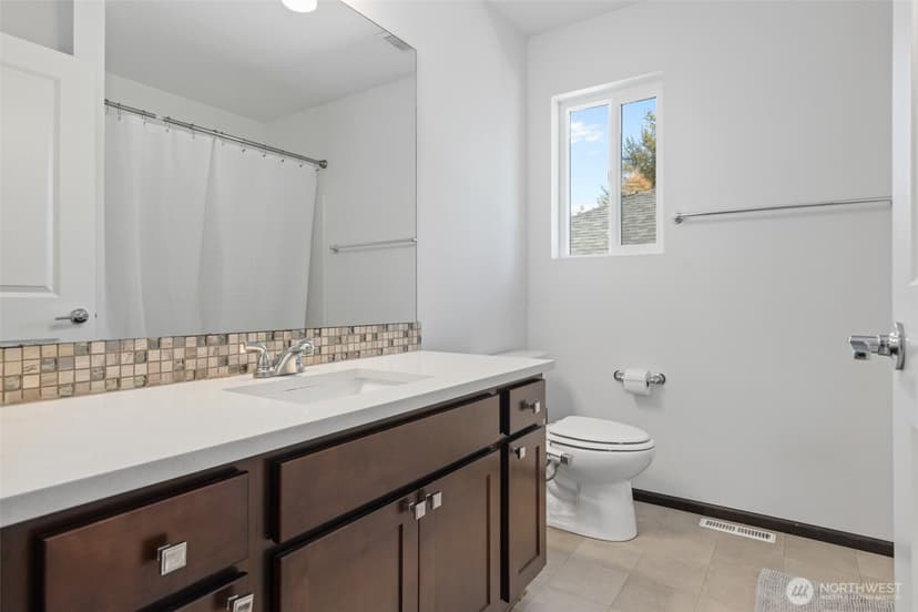 Property photo for 2744 S 120th Place, Burien photo 15