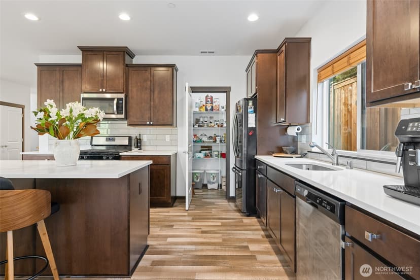 Property photo for 2744 S 120th Place, Burien photo 12