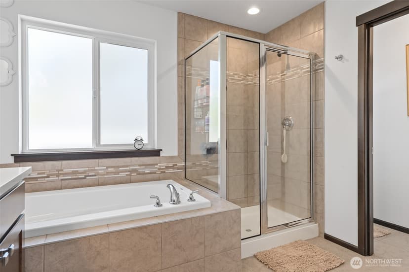 Property photo for 2744 S 120th Place, Burien photo 19
