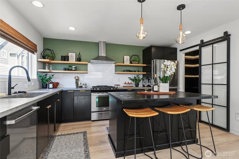 Property photo for 6534 42nd Avenue SW #B, Seattle photo 13